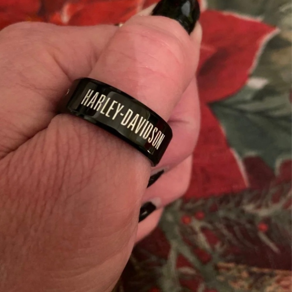- Harley Men’s Band Ring